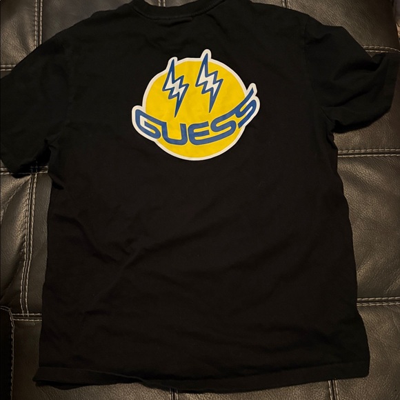 β‘οΈ π΅ β‘οΈ β’ π» GUESS? x J. Balvin x β20 Vibes πΊβ’ π΅ β‘οΈ π΅ - Picture 4 of 7